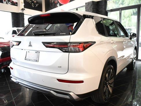 New 2026 Mitsubishi Outlander SE FWD image 14