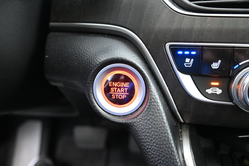 Used 2018 Honda Accord Touring image 36