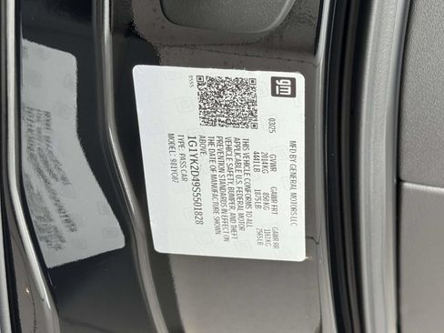 Used 2025 Chevrolet Corvette E-Ray AWD/4WD image 36