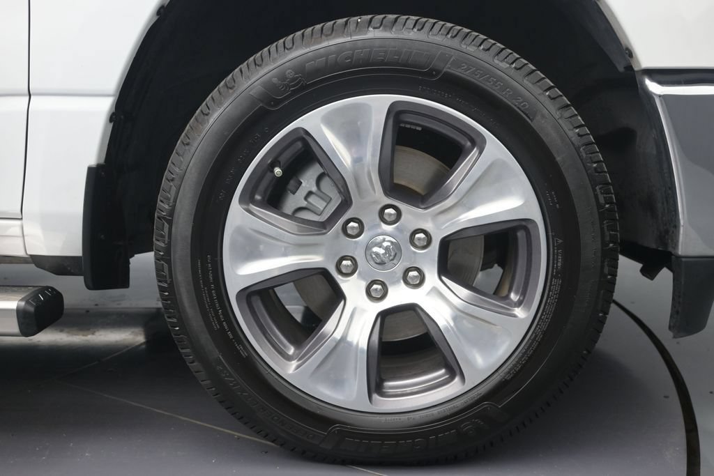 Used 2023 RAM 1500 Laramie AWD/4WD image 9
