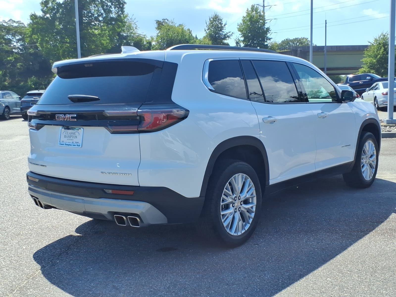 Used 2026 GMC Acadia Elevation w/ Elevation Premium Package AWD/4WD image 8