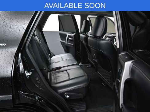 Used 2017 Toyota 4Runner Limited AWD/4WD image 34