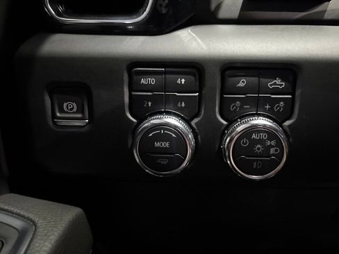 Used 2024 GMC Sierra 1500 Denali AWD/4WD image 16