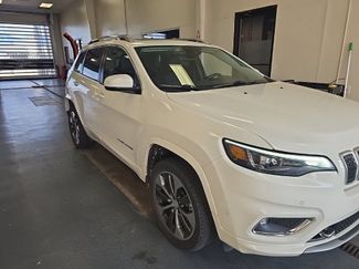 Used 2019 Jeep Cherokee Overland w/ Technology Group AWD/4WD video 1