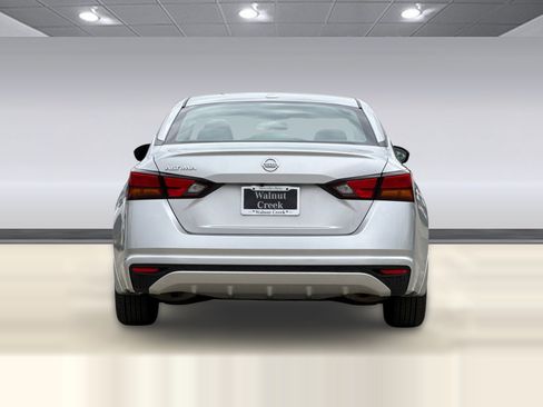 Used 2020 Nissan Altima 2.5 S FWD image 10