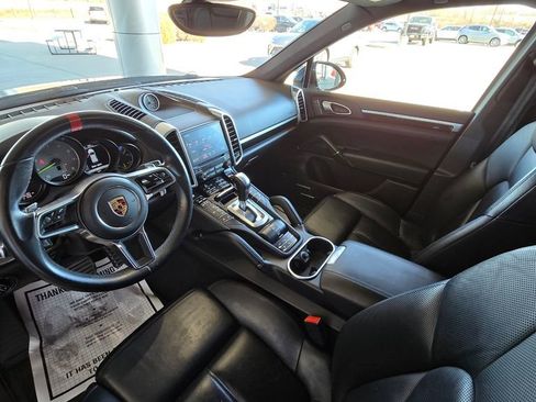 Used 2017 Porsche Cayenne S AWD/4WD image 14