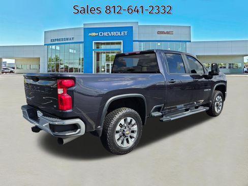 Used 2024 Chevrolet Silverado 2500 LT AWD/4WD image 7