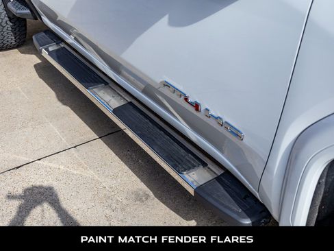 Used 2025 GMC Sierra 2500 AT4 w/ Technology Package image 12