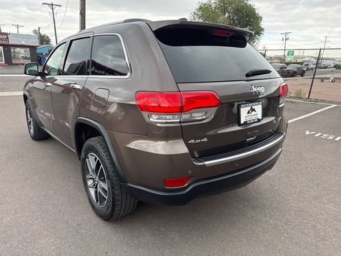 Used 2017 Jeep Grand Cherokee Limited AWD/4WD image 5