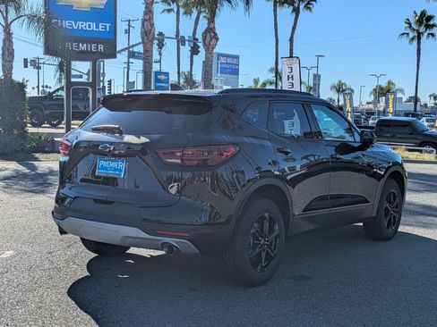 New 2026 Chevrolet Blazer LT image 5