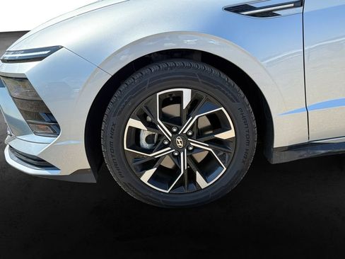 Used 2025 Hyundai Sonata SEL FWD image 12