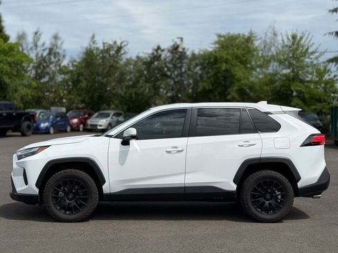 Used 2023 Toyota RAV4 LE AWD/4WD image 2