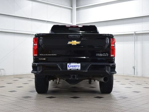Used 2024 Chevrolet Silverado 3500 High Country w/ Technology Package AWD/4WD image 7