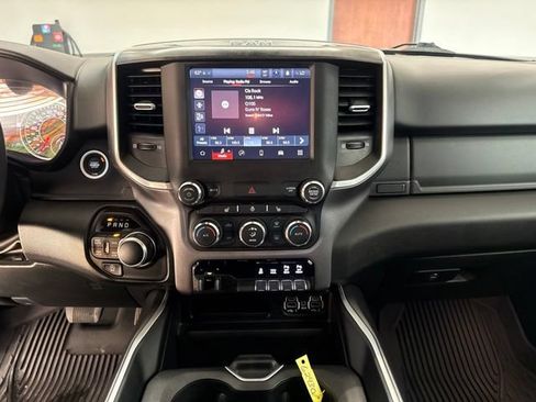 Used 2023 RAM 1500 Big Horn AWD/4WD image 36