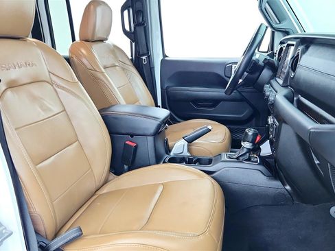 Used 2021 Jeep Wrangler Unlimited Sahara image 34