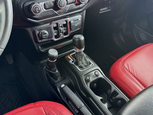 Used 2019 Jeep Wrangler Unlimited Sport S AWD/4WD image 6