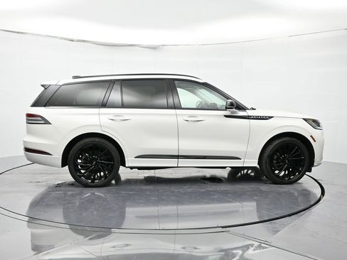 New 2025 Lincoln Aviator Reserve w/ Equipment Group 201A image 4