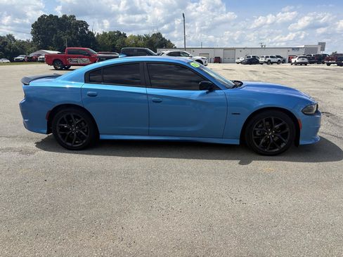Used 2023 Dodge Charger R/T w/ Blacktop Package RWD image 2