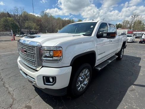 Used 2018 GMC Sierra 2500 Denali w/ Duramax Plus Package image 1