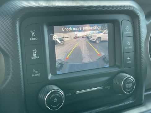 Used 2021 Jeep Gladiator Sport AWD/4WD image 33