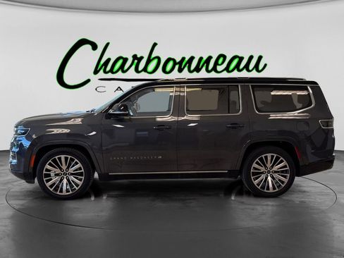 Used 2024 Jeep Grand Wagoneer Series III AWD/4WD image 2