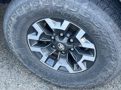 Used 2023 Toyota Tacoma TRD Off-Road AWD/4WD image 22