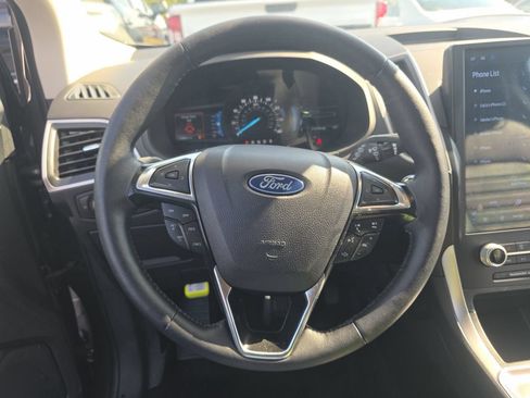 Used 2024 Ford Edge SEL w/ Convenience Package AWD/4WD image 12