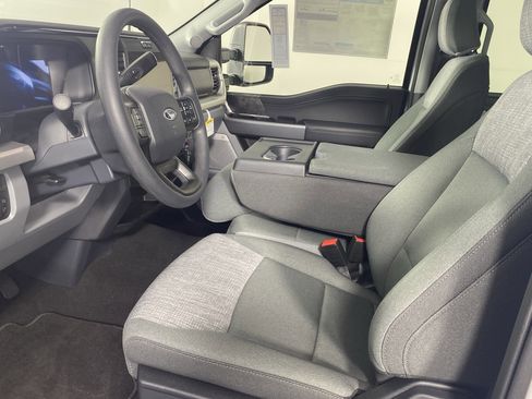 New 2025 Ford F350 XLT w/ Black Appearance Package image 10