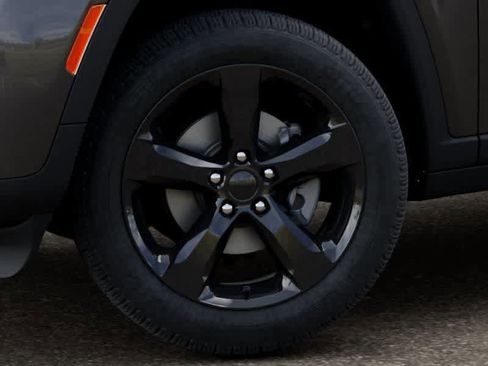 New 2026 Jeep Grand Cherokee L Limited AWD/4WD image 8