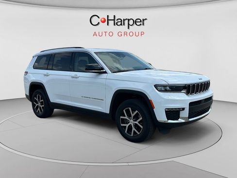 Used 2023 Jeep Grand Cherokee L Limited AWD/4WD image 1