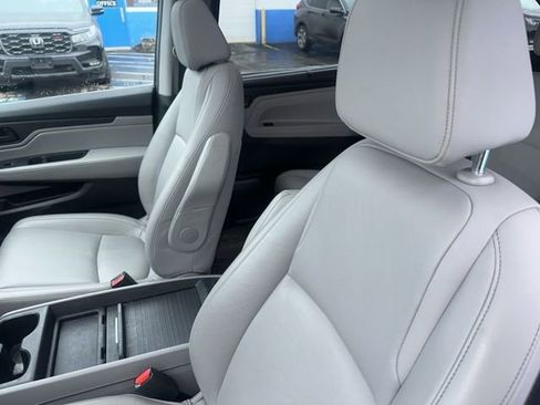 Used 2023 Honda Odyssey EX-L image 10