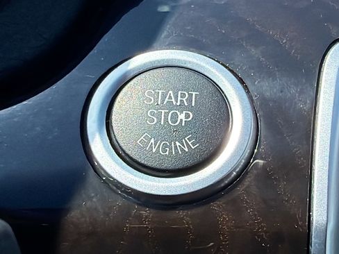 Used 2011 BMW 550i Gran Turismo xDrive 550i xDrive image 33