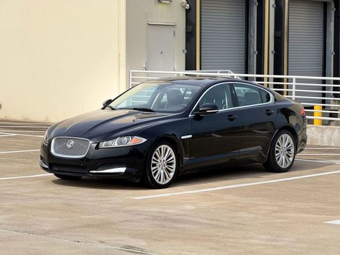 Used 2012 Jaguar XF Portfolio RWD image 3