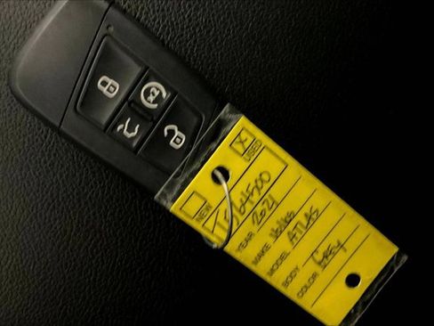 Used 2021 Volkswagen Atlas SEL Premium image 11