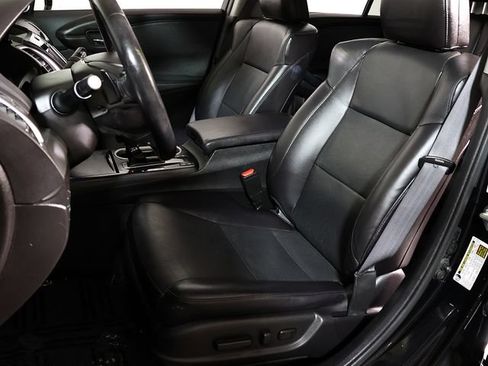 Used 2017 Acura RDX AWD w/ Advance Package image 4