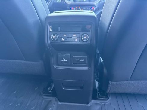 Used 2023 GMC Acadia AT4 w/ Technology Package AWD/4WD image 17