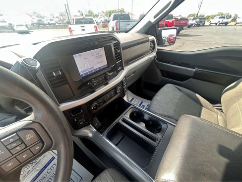 Used 2022 Ford F150 XLT image 23