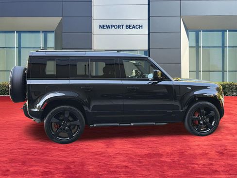 New 2026 Land Rover Defender 110 X AWD/4WD image 9