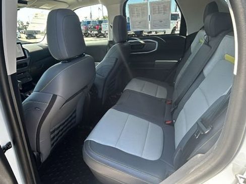 Certified 2025 Ford Bronco Sport Badlands w/ Sasquatch Badlands Package AWD/4WD image 15