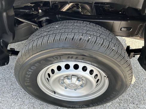 Used 2024 Toyota Tacoma SR RWD image 9