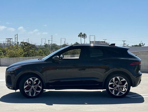 Used 2019 Jaguar E-PACE R-Dynamic SE image 8
