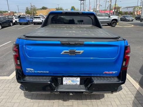 Used 2025 Chevrolet Silverado EV RST image 7