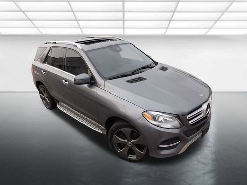 Used 2018 Mercedes-Benz GLE 350 4MATIC image 2