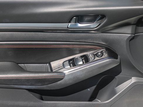 Used 2023 Nissan Altima 2.5 SR image 21