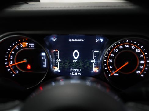 Used 2021 Jeep Wrangler Unlimited Sahara image 21