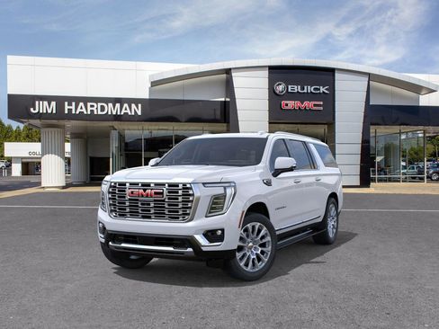 New 2026 GMC Yukon XL Denali w/ Sun & Power Step Package AWD/4WD image 8