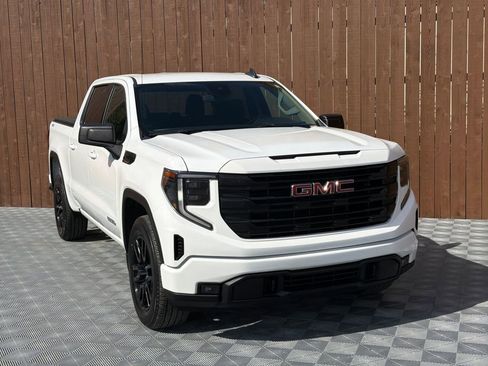 Used 2024 GMC Sierra 1500 Elevation image 12