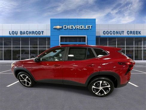 New 2026 Chevrolet Trax RS image 5