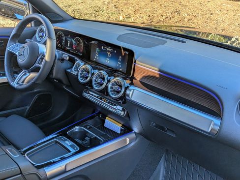 New 2026 Mercedes-Benz GLB 250 250 image 34