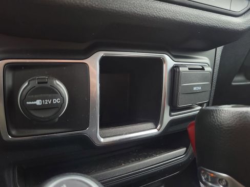 Used 2024 Jeep Wrangler Sport image 29